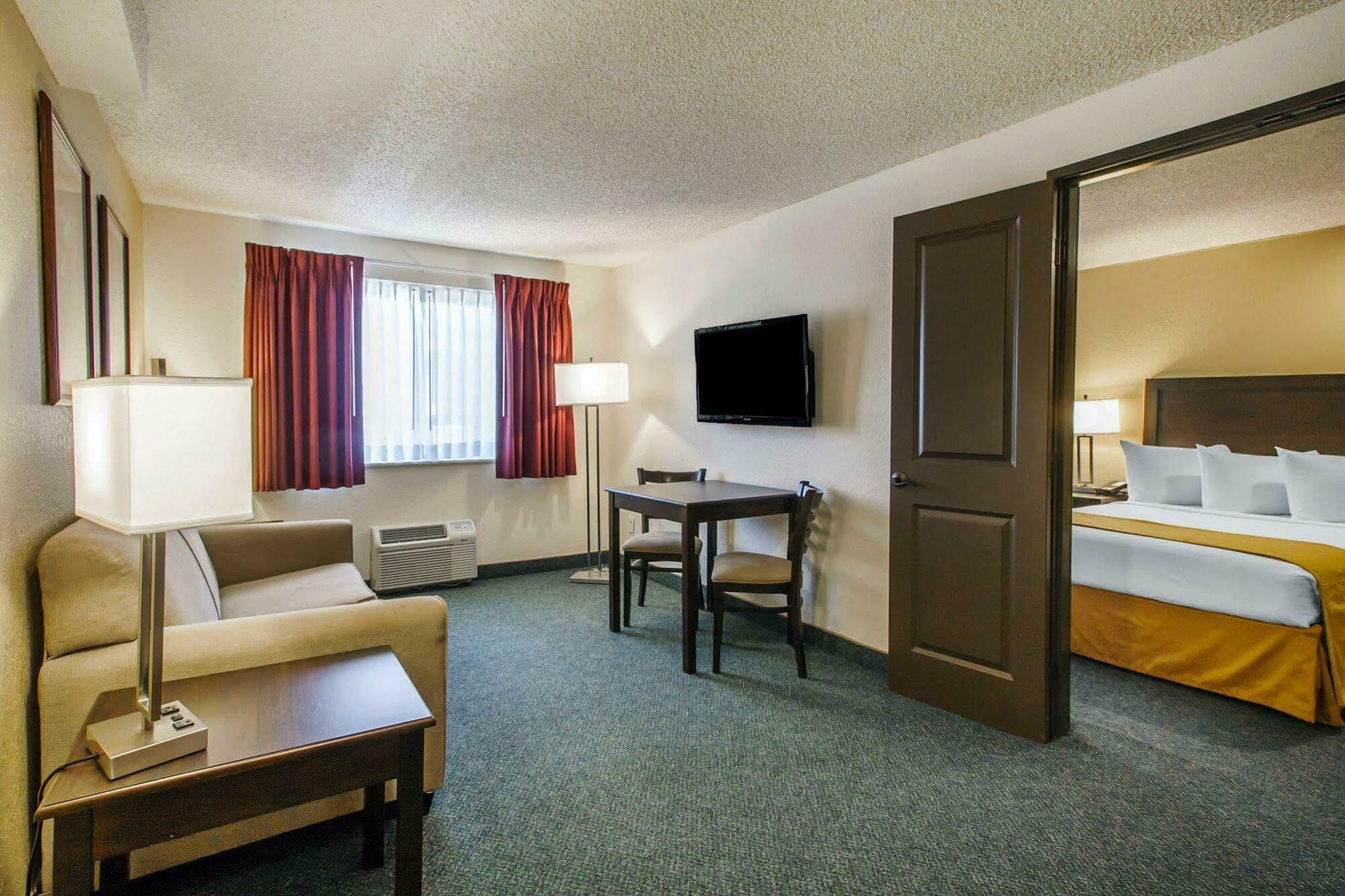 Quality Inn & Suites Springfield Eksteriør bilde